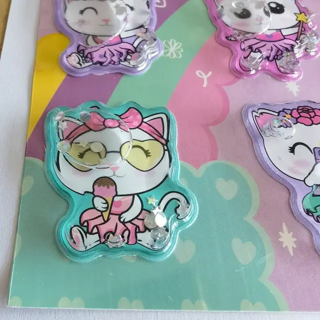 Custom Water-filled Sticker / Water Shaking Sticker Manufacturer